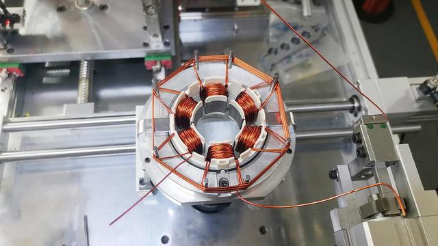 無刷電機(jī)繞線機(jī)主要配置什么驅(qū)動(dòng)電機(jī)